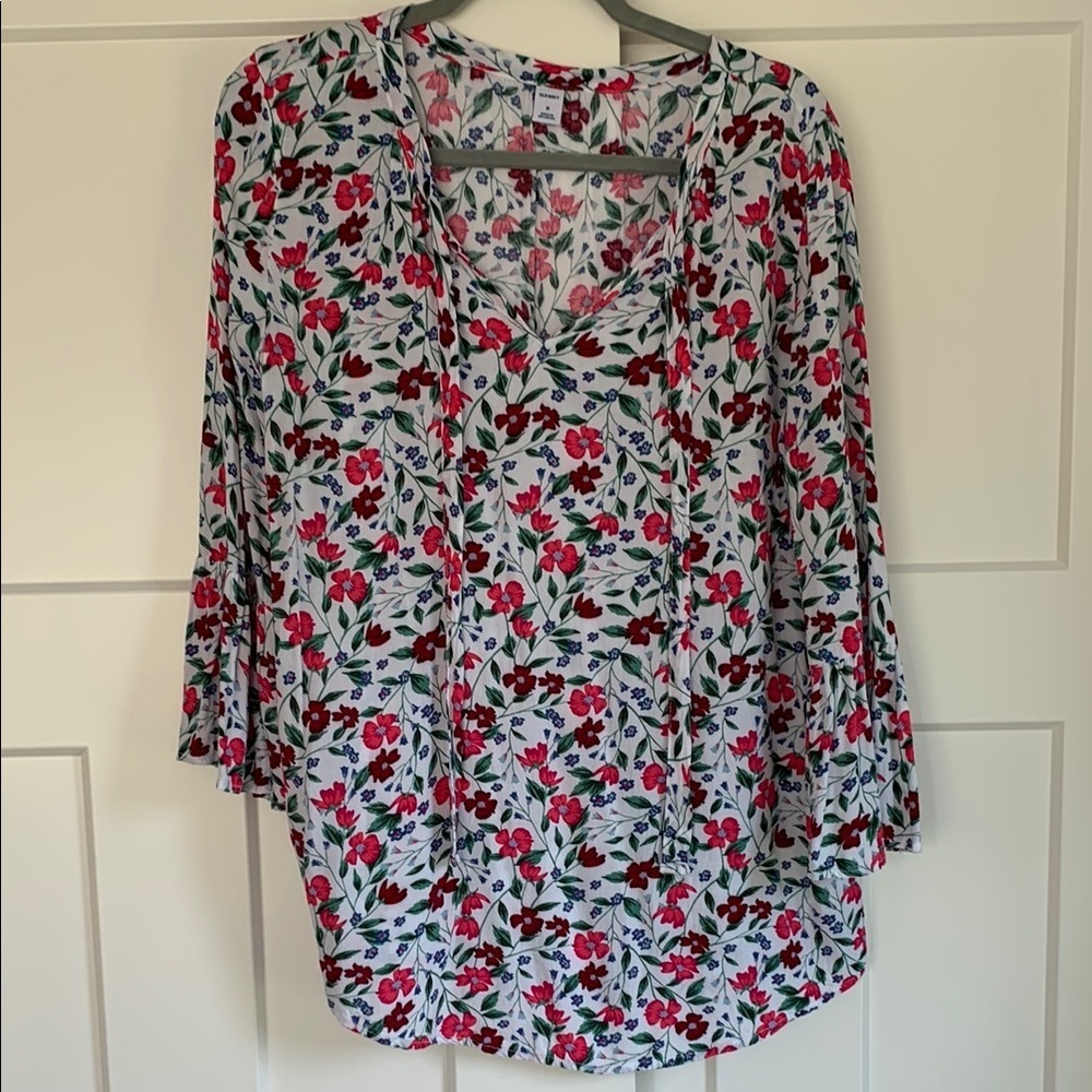 {Old Navy} Floral Blouse